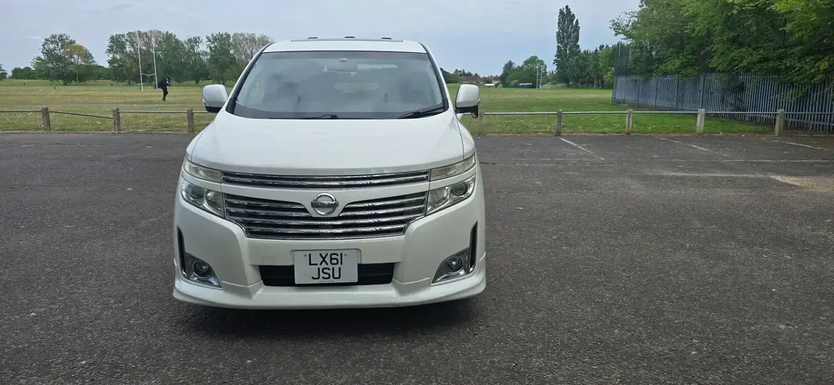 Used Nissan Elgrand 2012 White MPV