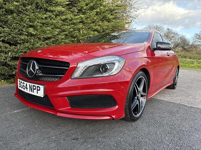 Used Mercedes A180 AMG 108 HP (79 kW) 2014 Red Hatchback