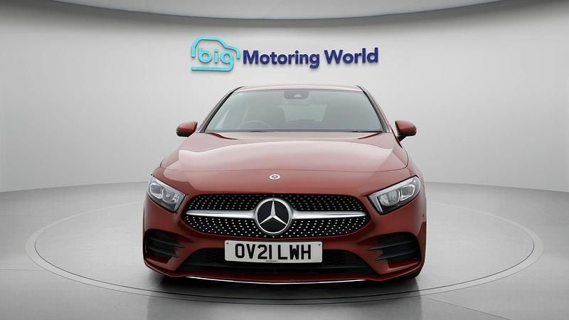 Used Mercedes A180 Executive 136 HP (100 kW) 2021 Red Hatchback