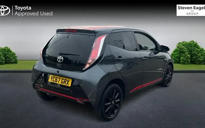 Used Toyota Aygo x-press 69 HP (50 kW) 2018 Hatchback