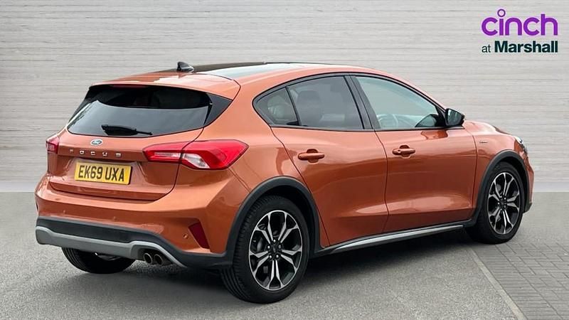 Used Ford Focus Active X 150 HP (110 kW) 2019 Orange