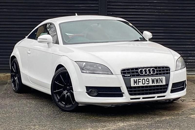 Used Audi TT Comfort 170 HP (125 kW) 2009 White Coupe