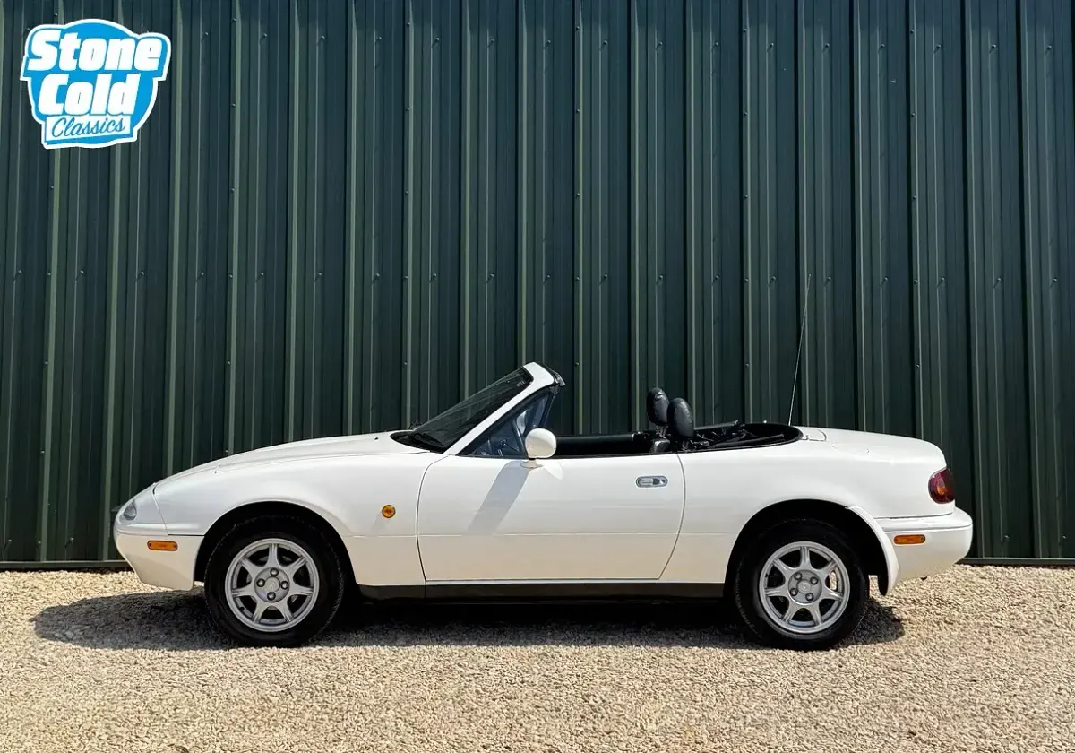 Used Mazda MX5 1998 White Cabriolet