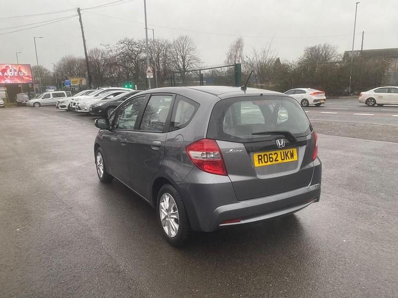 Used Honda Jazz ES 99 HP (72 kW) 2012 Grey Hatchback
