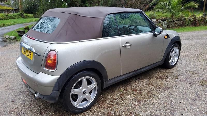 Silver Used 2010 Mini Cooper Cabriolet Cabriolet | £2,995 (Fair price) - Image 1/4