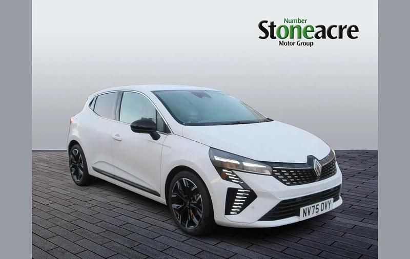 White New 2025 Renault Clio V Techno Hatchback | £16,991 (Good price) - Image 1/4