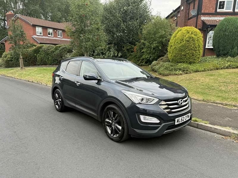 Blue Used 2012 Hyundai Santa Fe Premium SE SUV | £5,195 (Good price) - Image 1/4