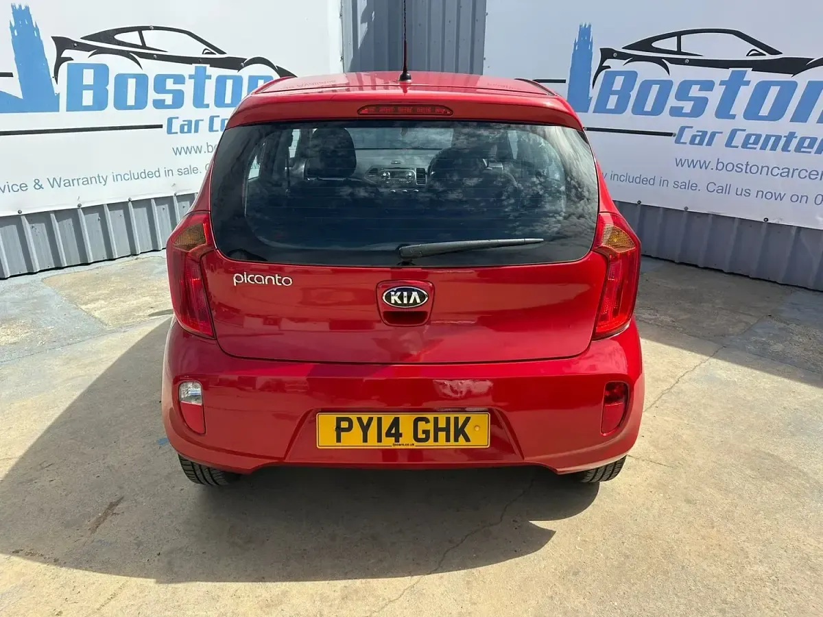 Used Kia Picanto 68 HP (50 kW) 2014 Red Hatchback