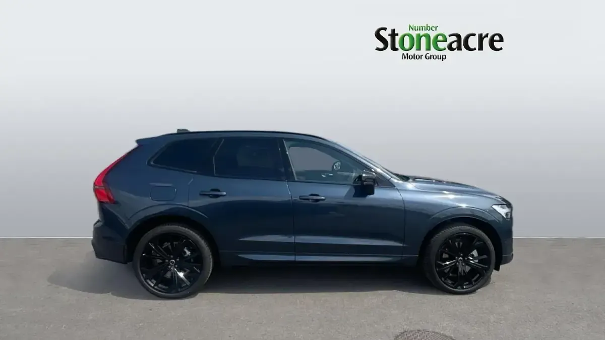 New Volvo XC60 Plus 250 HP (183 kW) 2026 Blue SUV