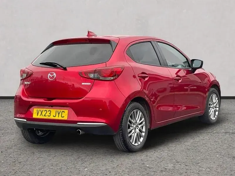 Używany Mazda 2 Inclusive 2023 Czerwony Hatchback