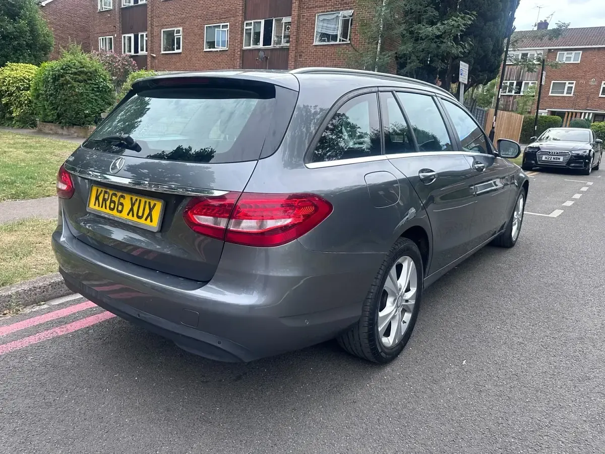 Used Mercedes C200 Executive 2016 Grey Estate