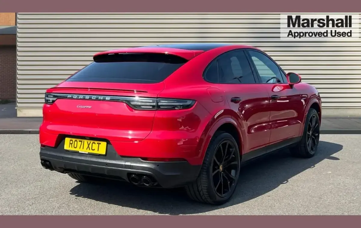 Used Porsche Cayenne E-Hybrid 456 HP (335 kW) 2021 Red SUV