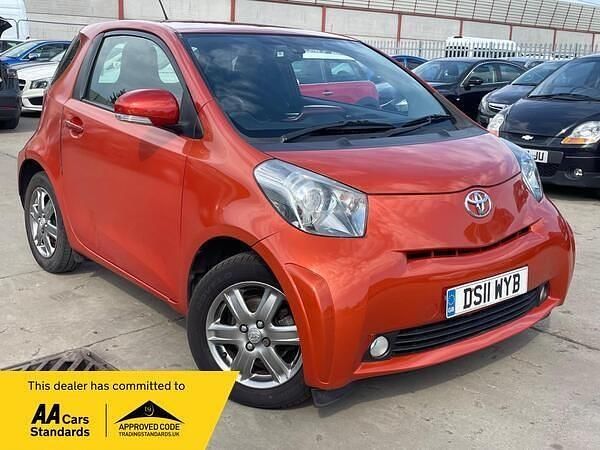 Red Used 2011 Toyota iQ Hatchback | £3,200 (Fair price) - Image 1/4