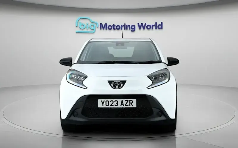 Used Toyota Aygo X PURE 72 HP (52 kW) 2025 SUV
