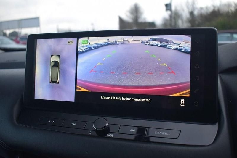 Used Nissan Qashqai N-Connecta 158 HP (116 kW) 2024 Red SUV