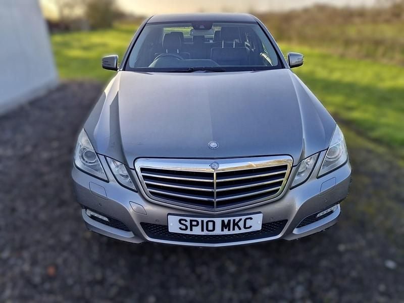 Used Mercedes E250 Avantgarde 2010 Silver Sedan