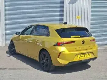 Used Vauxhall Astra 130 HP (95 kW) 2023 Yellow Hatchback