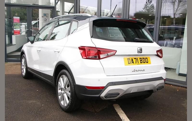 Used Seat Arona Xperience 108 HP (79 kW) 2021 White SUV