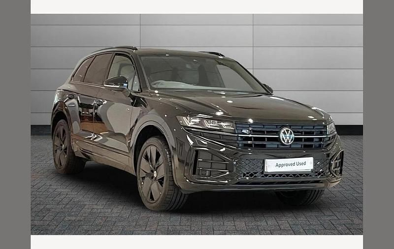 Used VW Touareg Black Edition 286 HP (210 kW) 2025 Black SUV