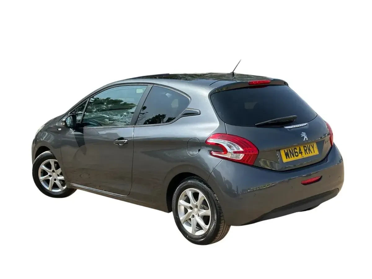 Used Peugeot 208 Style 82 HP (60 kW) 2014 Grey Hatchback