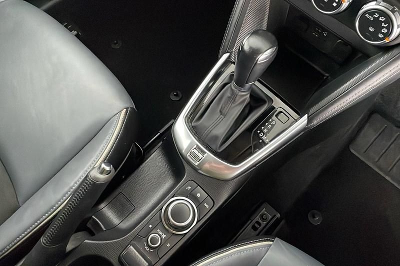 Used Mazda 2 Inclusive 90 HP (66 kW) 2022 Blue Hatchback