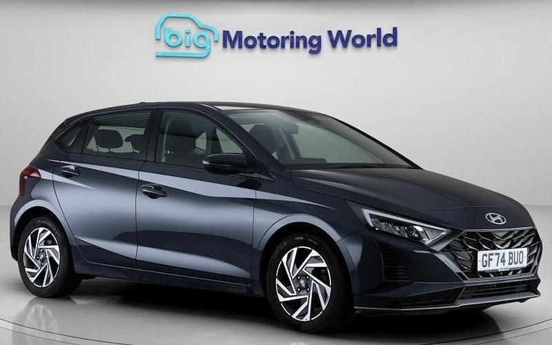 Used Hyundai i20 Advanced 101 HP (74 kW) 2024 Grey Hatchback