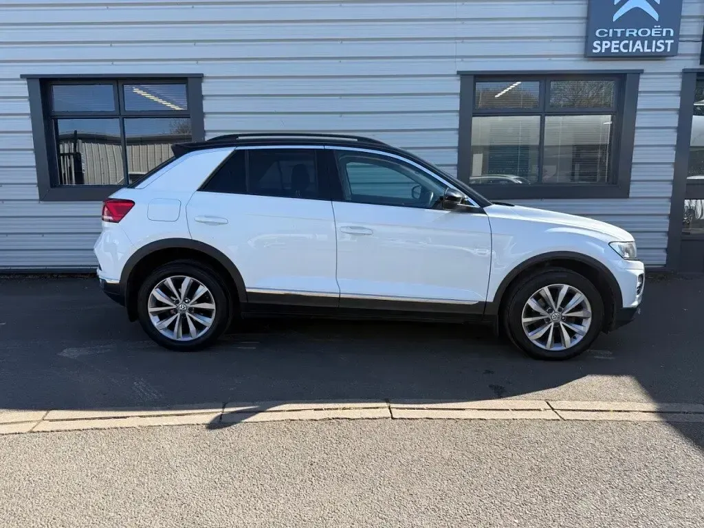 Used VW T-Roc Design 115 HP (84 kW) 2018 White SUV