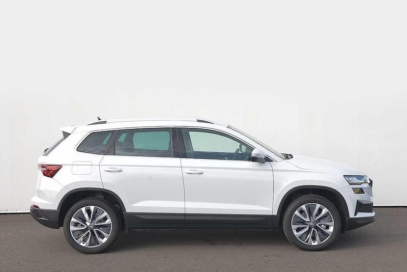 Used Skoda Karoq SE L 148 HP (108 kW) 2025 Moon white metallic SUV