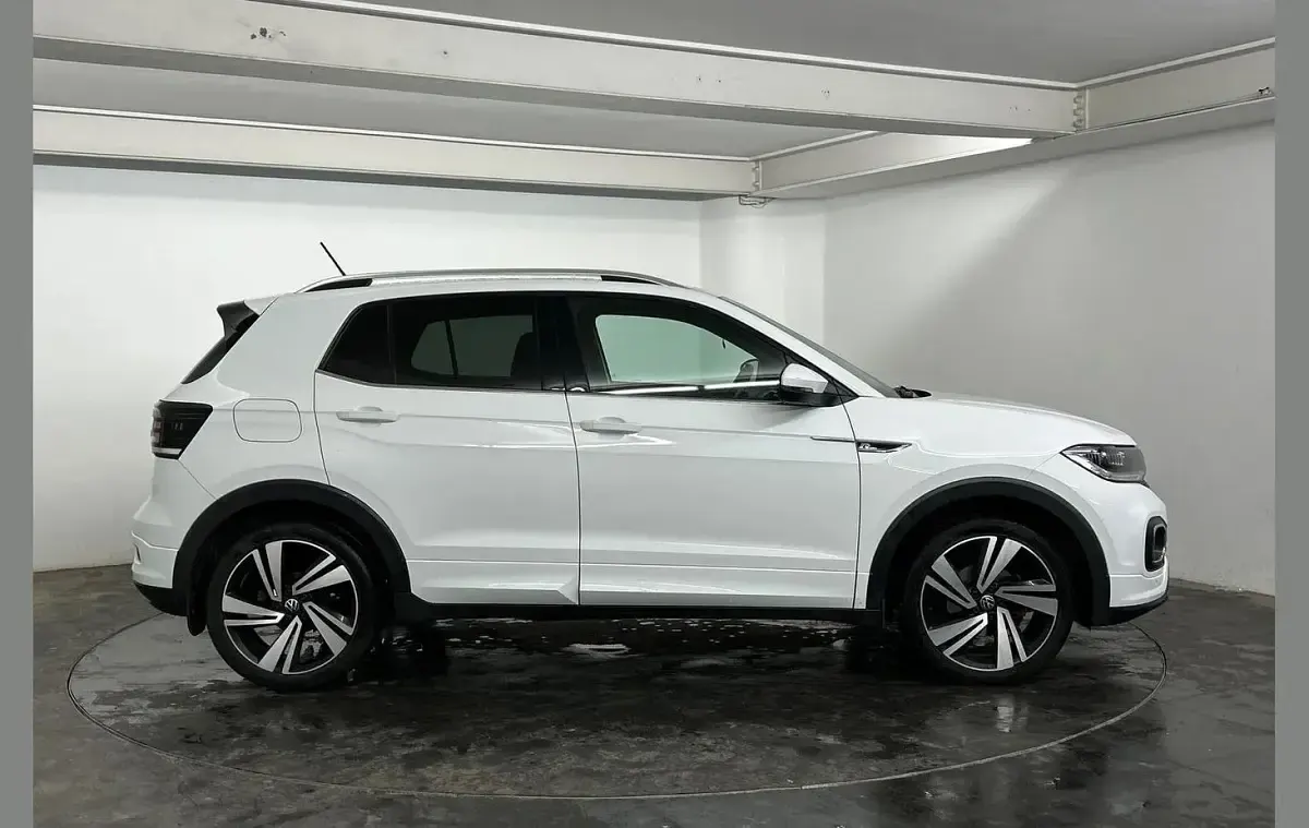 Used VW T-Cross R-line 110 HP (80 kW) 2023 White SUV