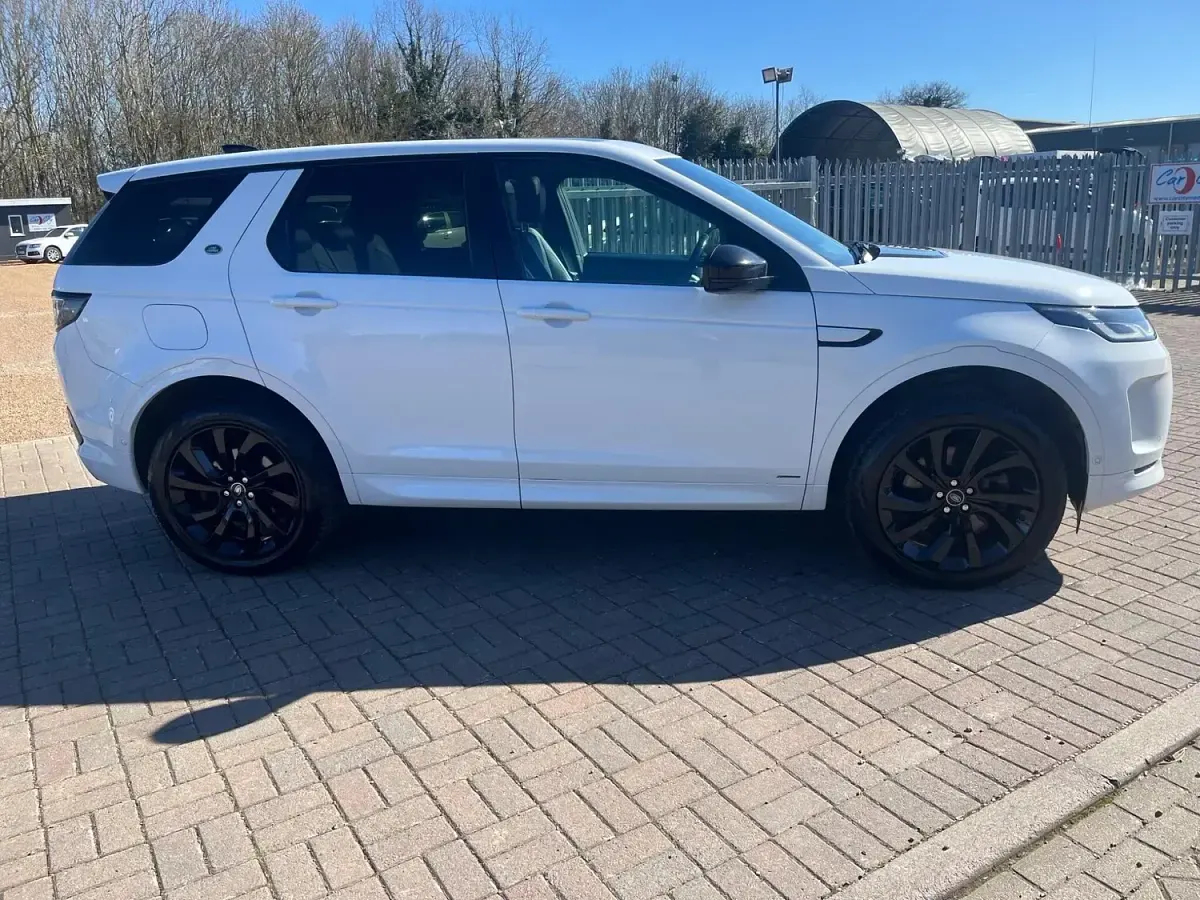 Used Land Rover Discovery 5 HSE Dynamic 2020 White SUV