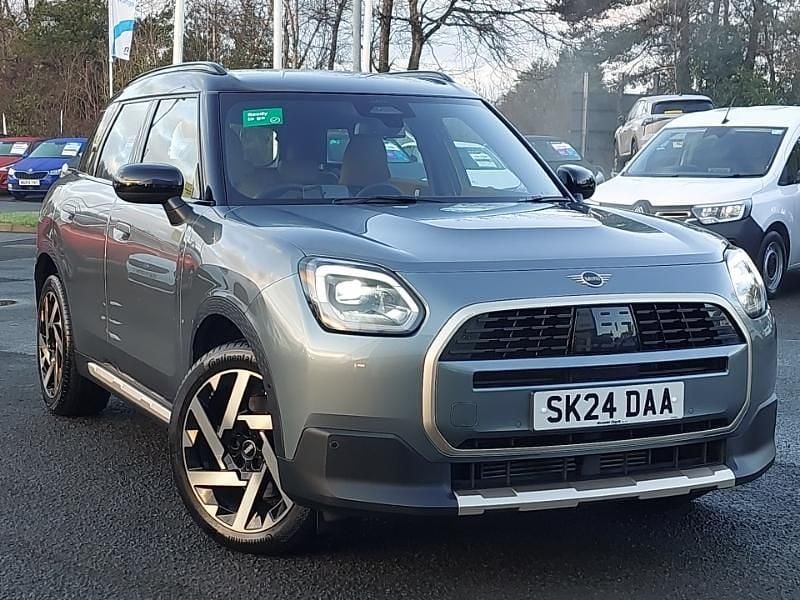 Used Mini Countryman Exclusive 170 HP (125 kW) 2024 Green SUV