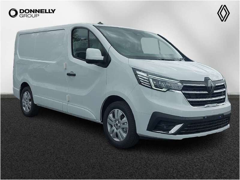 White New 2025 Renault Trafic Van | £28,532 - Image 1/4