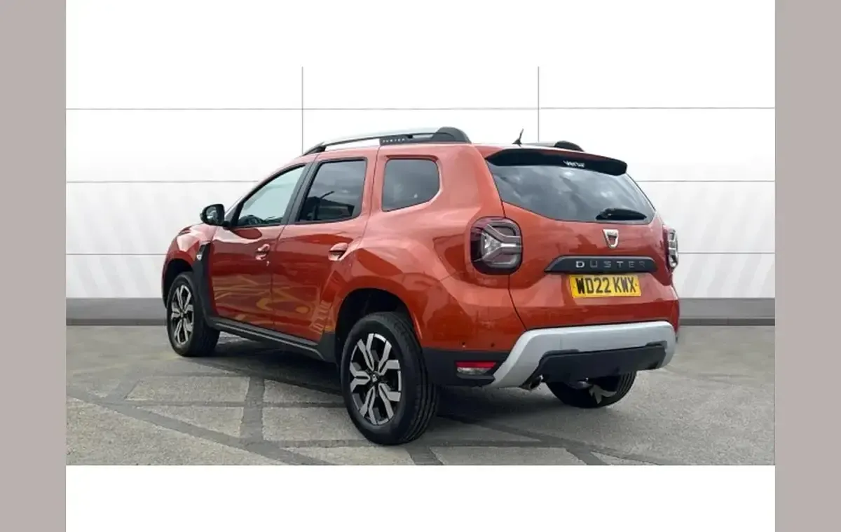 Used Dacia Duster Prestige 150 HP (110 kW) 2022 Orange SUV