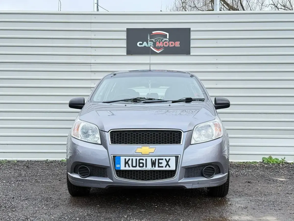 Used Chevrolet Aveo 83 HP (61 kW) 2011 Grey Hatchback