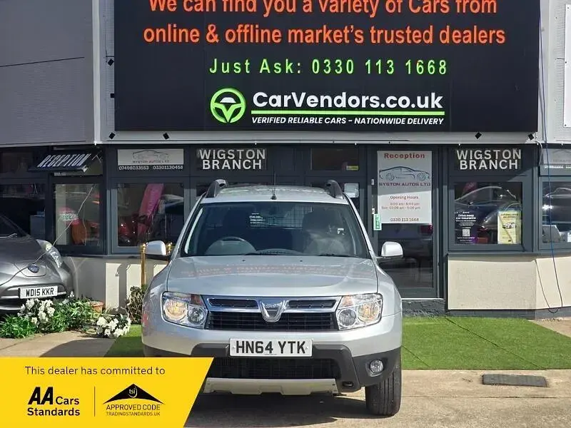 Used Dacia Duster Lauréate 110 HP (80 kW) 2014 Silver SUV
