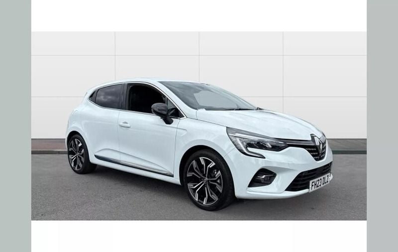 White Used 2023 Renault Clio V Techno Hatchback | £16,000 (Fair price) - Image 1/4