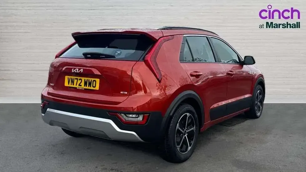 Second-hand Kia Niro 139 CP (102 kW) 2022 Portocaliu SUV
