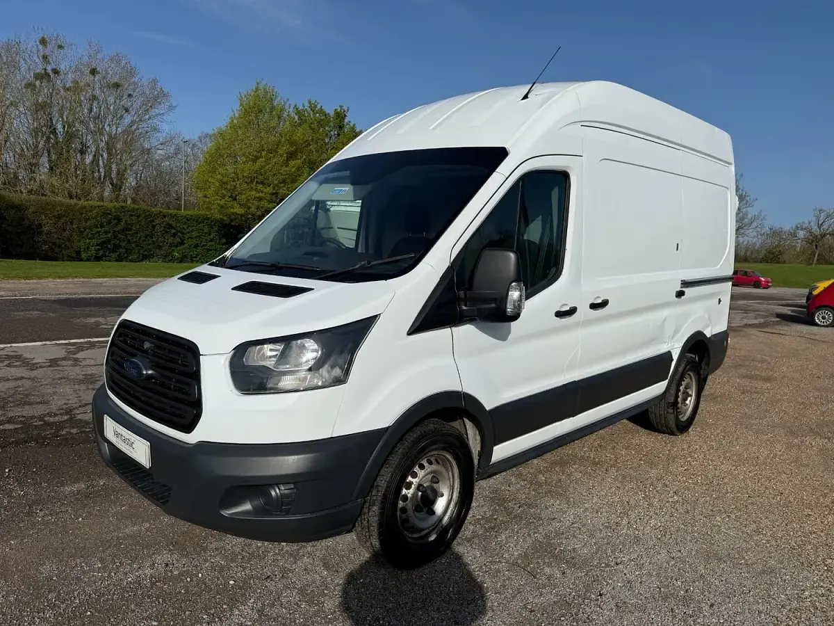 Used Ford Transit 130 HP (95 kW) 2018 White Van