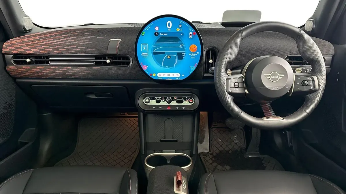 Used Mini Cooper S Hatch 201 HP (147 kW) 2024 Black Hatchback