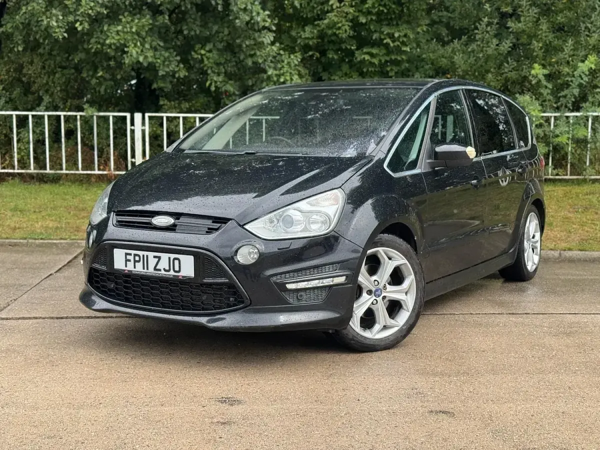 Used Ford S-MAX Titanium X 200 HP (147 kW) 2011 Black MPV
