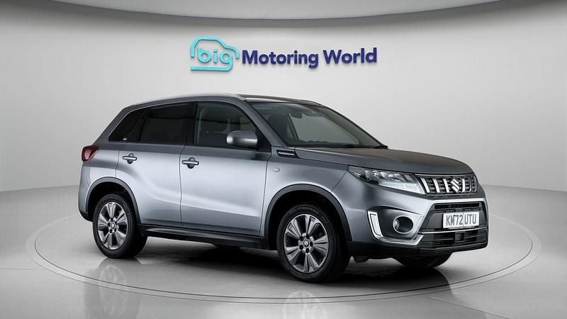 Second-hand Suzuki Vitara SZ-T 129 CP (94 kW) 2022 Gri SUV