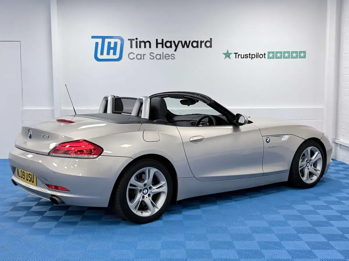 Used BMW Z4 Sport Line 300 HP (220 kW) 2009 Silver Cabriolet
