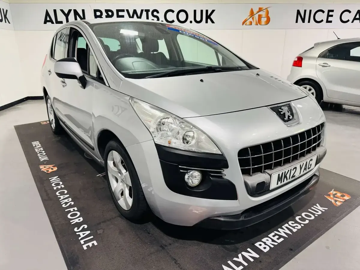 Used Peugeot 3008 Active 112 HP (82 kW) 2012 Silver Estate