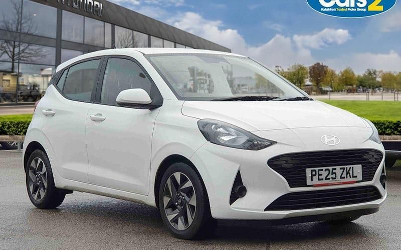 Used Hyundai i10 Advanced 63 HP (46 kW) 2025 White Hatchback