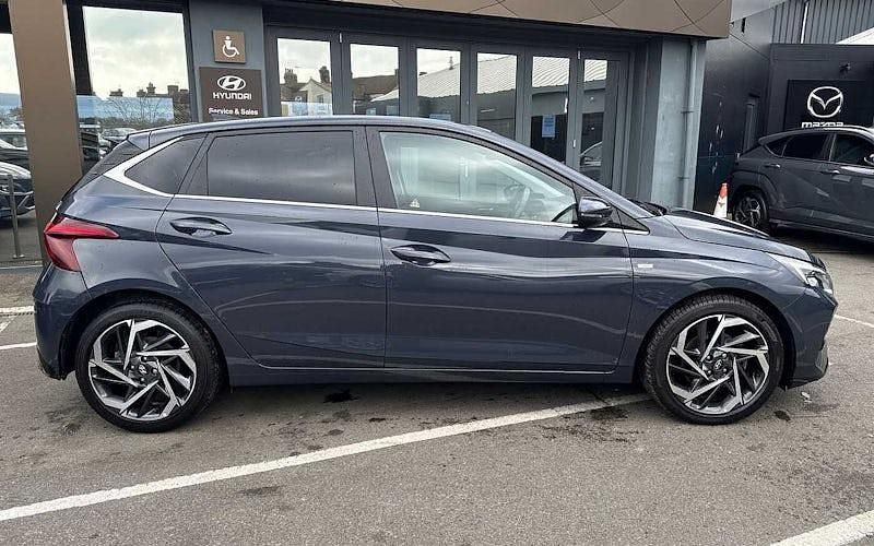 Used Hyundai i20 Premium 101 HP (74 kW) 2023 Hatchback