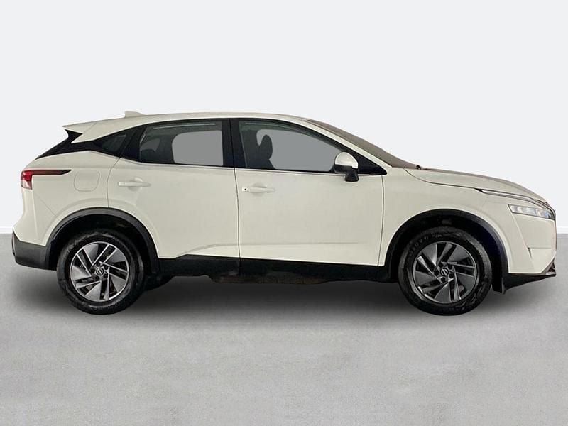 Used Nissan Qashqai Acenta Premium 2023 White SUV