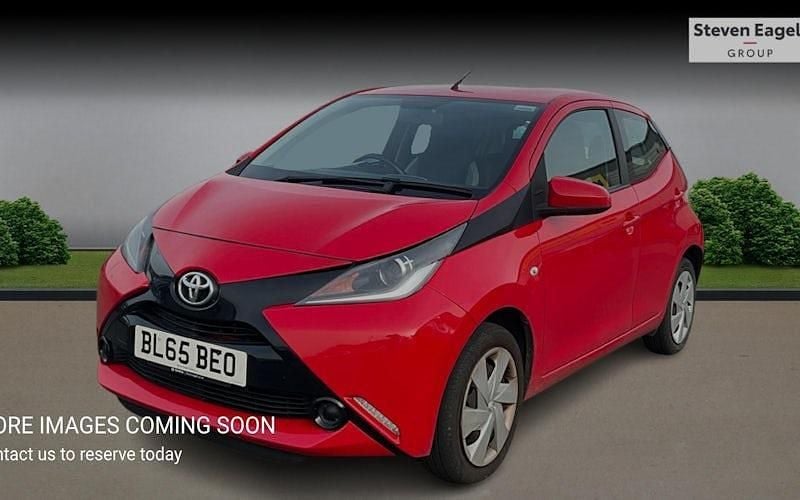 Used Toyota Aygo X-play 69 HP (50 kW) 2018 Hatchback