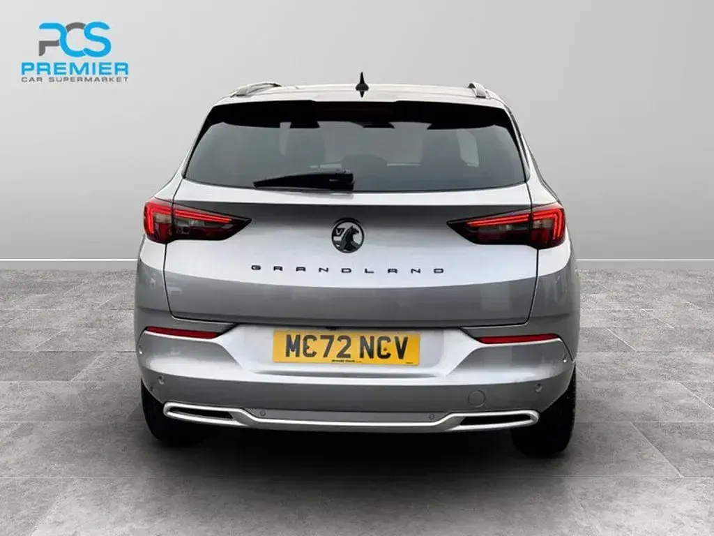 Used Vauxhall Grandland X Ultimate 128 HP (94 kW) 2023 Contrast grey (twocoat metallic paint) SUV