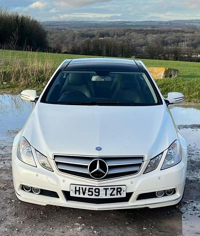Used Mercedes E250 SE 204 HP (150 kW) 2009 White Coupe