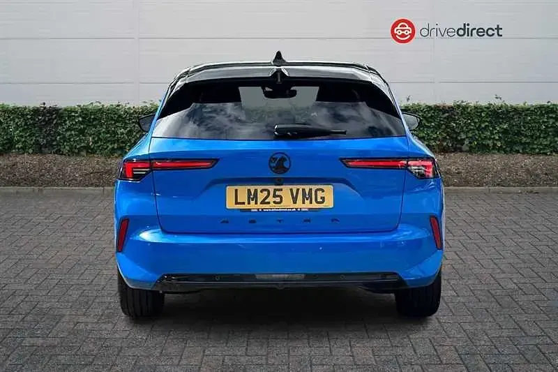 Used Vauxhall Astra S 130 HP (95 kW) 2025 Blue Estate